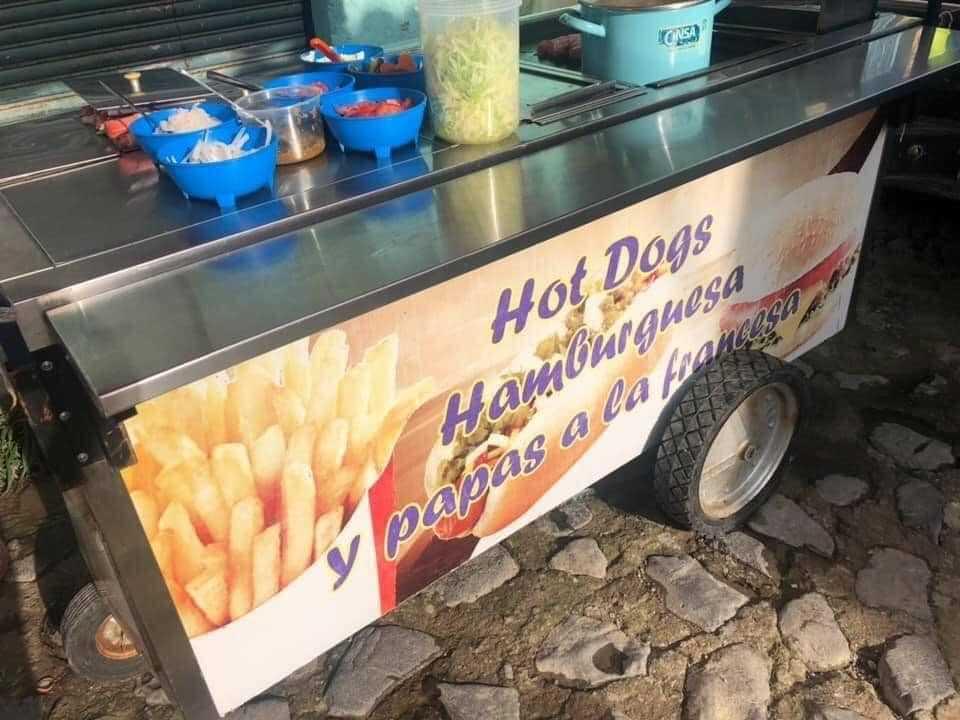 Hot Dogs & Hamburguesas “La Montaña”