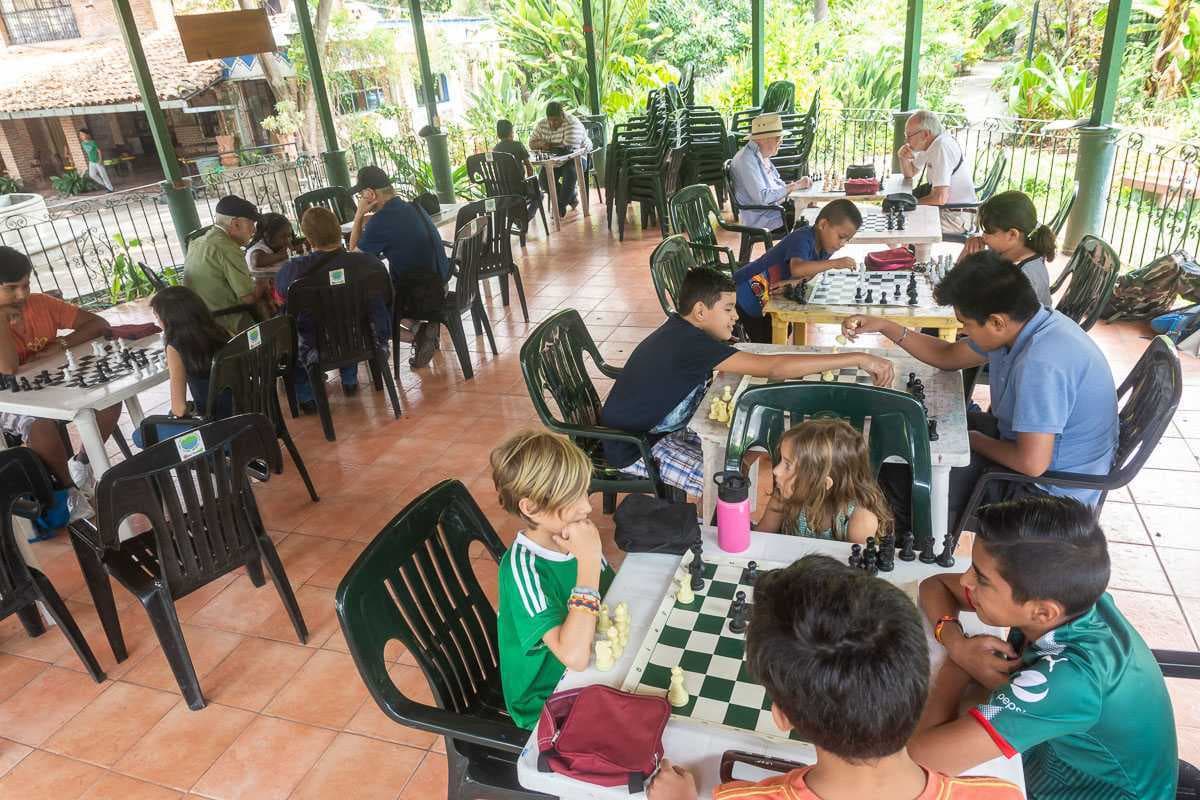 15 Volunteer Opportunities at Lake Chapala