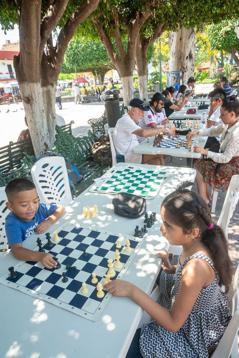 Join the Huarachess Chess Club