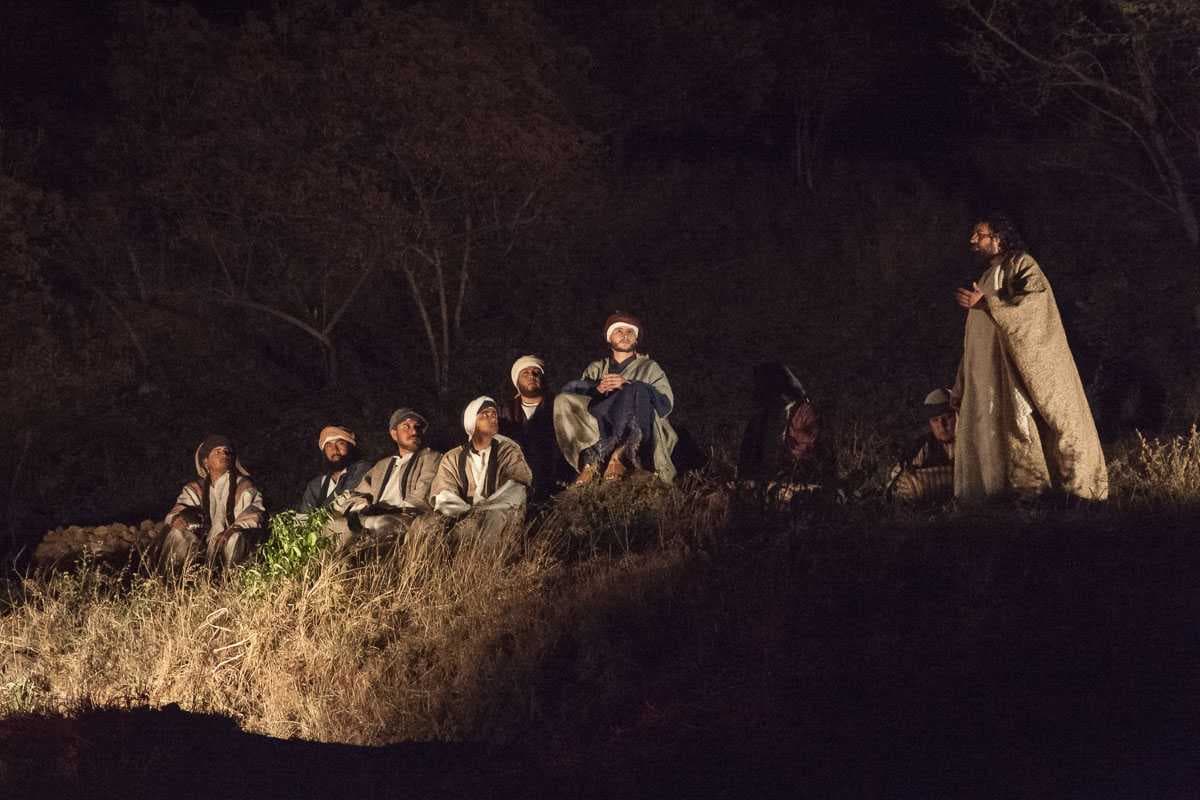 Jesus speaks to his disciples on the hillside in Ajijic after the Last Supper.